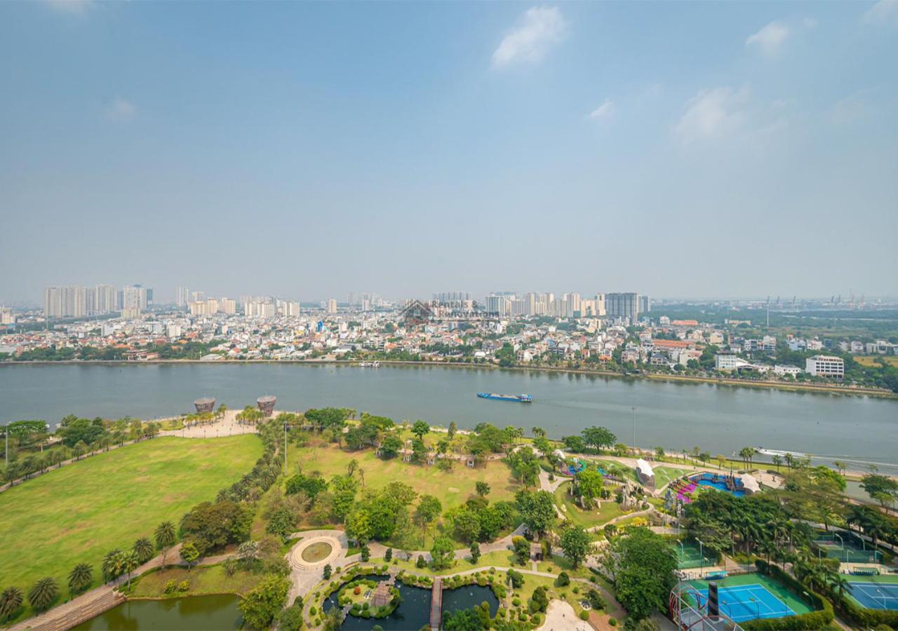 The Vinhomes Central Park Apartments - The Buildings Surrounding Landmark 81 Ciudad Ho Chi Minh  Exterior foto